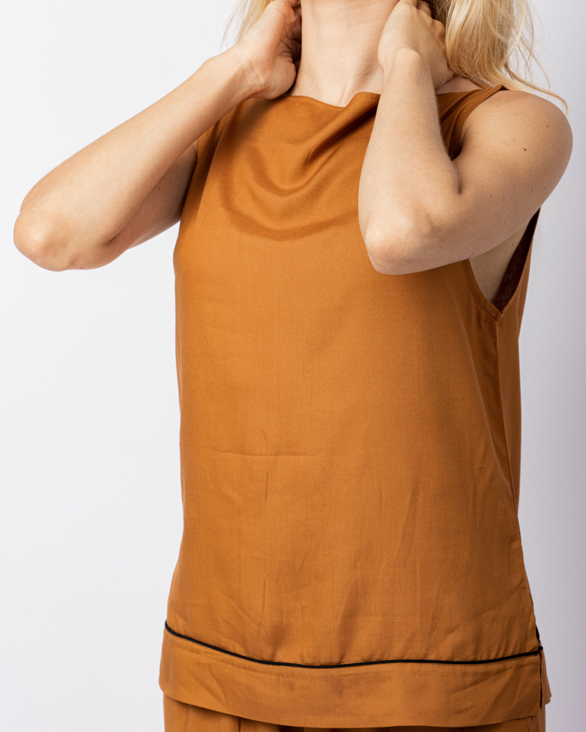 Ida Blouse in Almond