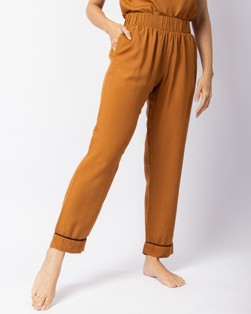 Dorthea Pants in Almond